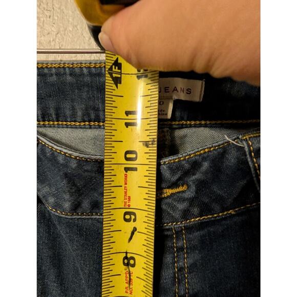 Cabi Women’s Size 10 Bootcut Jeans, Style #916R, Dark Wash, Cotton Poly Spandex - Picture 6 of 9